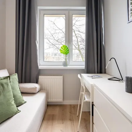 Sztormowa 8c, 1,4km Do Morza, 700m Do Ergo Areny, 900m Do Hipodromu Kwatera prywatna *